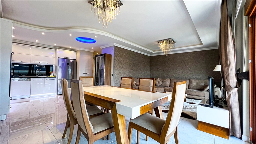 Роскошный пентхаус 4+1 в районе Оба