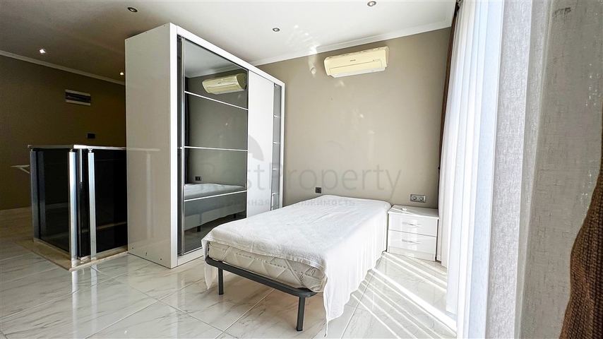 Роскошный пентхаус 4+1 в районе Оба