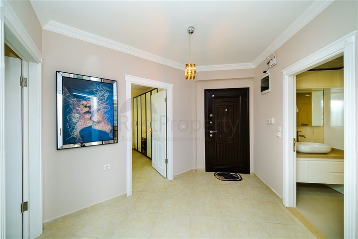 Квартира 2+1 с видом на море в районе Махмутлар