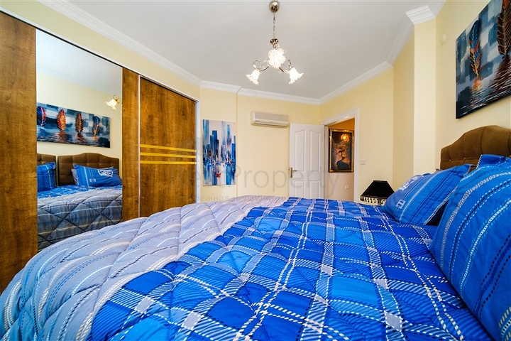 Квартира 2+1 с видом на море в районе Махмутлар