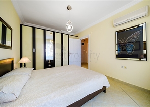 Квартира 2+1 с видом на море в районе Махмутлар