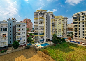 Квартира 2+1 с видом на море в районе Махмутлар