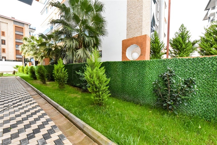 Квартира планировкой 1+1 в 100м от Средиземного моря в районе Кестель Квартира планировкой 1+1 в 100м от Средиземного моря в районе Кестель