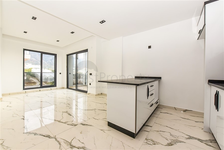 Квартира планировкой 1+1 в 100м от Средиземного моря в районе Кестель Квартира планировкой 1+1 в 100м от Средиземного моря в районе Кестель