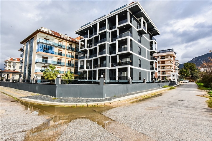 Светлая двухкомнатная квартира с видом горы и море