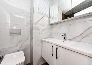 Светлая двухкомнатная квартира с видом горы и море