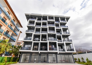 Светлая двухкомнатная квартира с видом горы и море