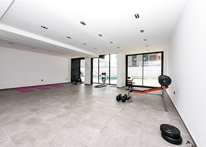 Светлая двухкомнатная квартира с видом горы и море