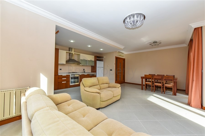 Роскошная квартира 2+1 на первой линии в центре Алании