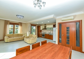 Роскошная квартира 2+1 на первой линии в центре Алании