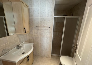 Трехкомнатная квартира с просторным балконом