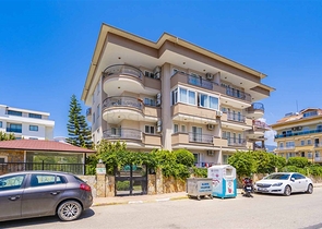 Трехкомнатная квартира с просторным балконом