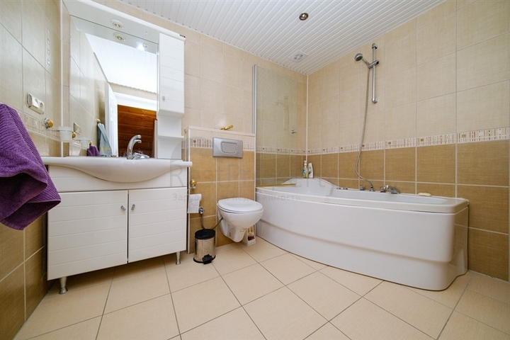 Пентхаус 3+1 с панорамными видами на море в районе Конаклы