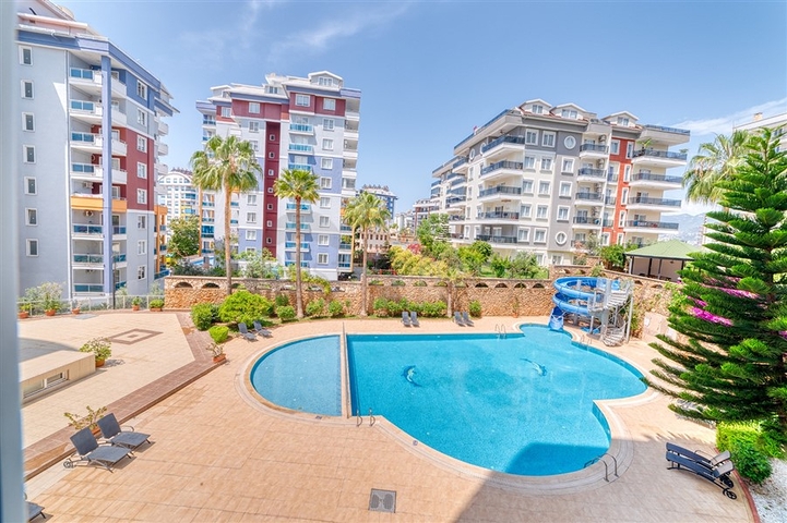 Трехкомнатная квартира в районе Тосмур