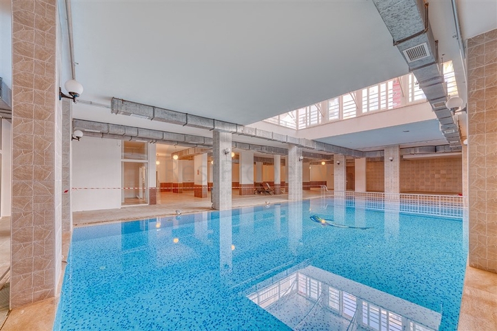 Трехкомнатная квартира в районе Тосмур