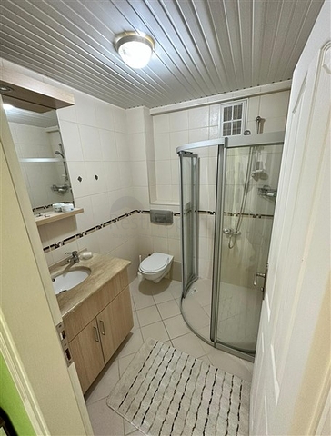 Трехкомнатная квартира в районе Тосмур