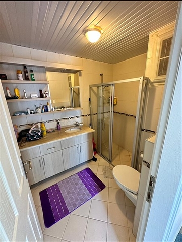 Трехкомнатная квартира в районе Тосмур