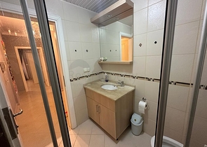 Трехкомнатная квартира в районе Тосмур