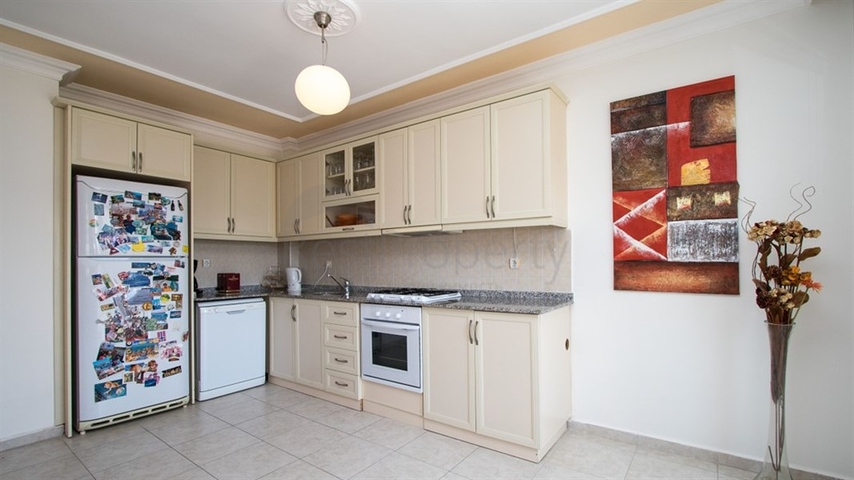 Просторный пентхаус 3+2 в районе Оба