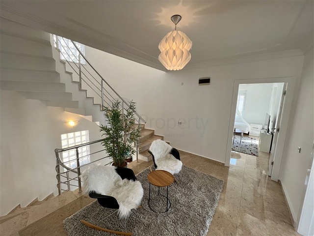 Меблированная вилла 4+2 в Каргыджак