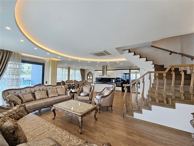 Роскошный пентхаус 3+1 выполненный по индивидуальному заказу