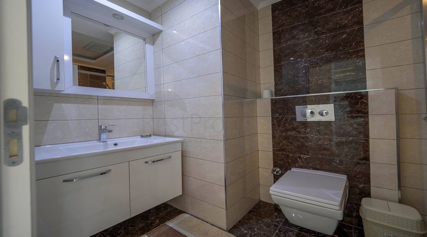 Просторная квартира 1+1 в одной из лучших резиденций в районе Тосмур