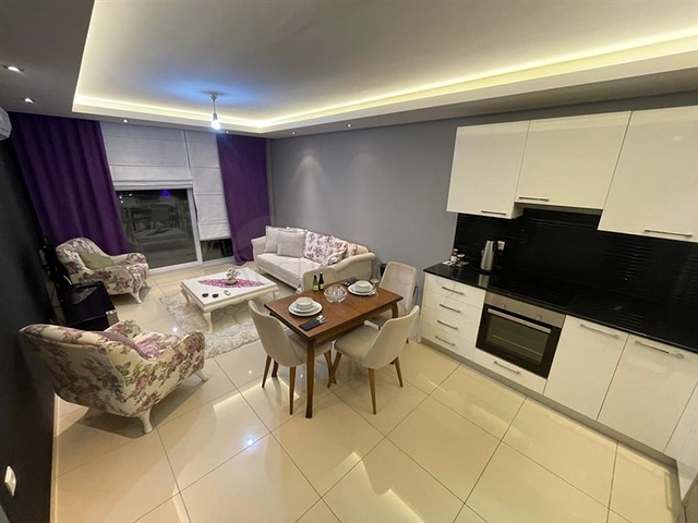 Двухкомнатная квартира с красивым видом на инфраструктуру