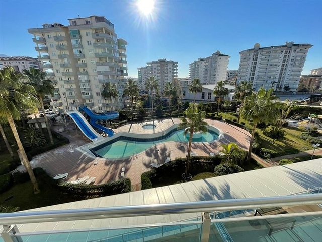 Двухкомнатная квартира с красивым видом на инфраструктуру