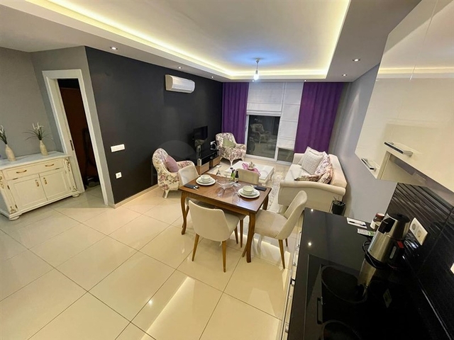 Двухкомнатная квартира с красивым видом на инфраструктуру