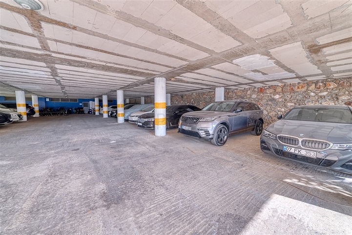 Двухкомнатная квартира с красивым видом на инфраструктуру