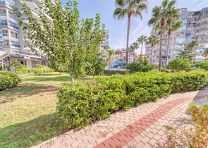 Двухкомнатная квартира с красивым видом на инфраструктуру