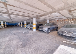 Двухкомнатная квартира с красивым видом на инфраструктуру