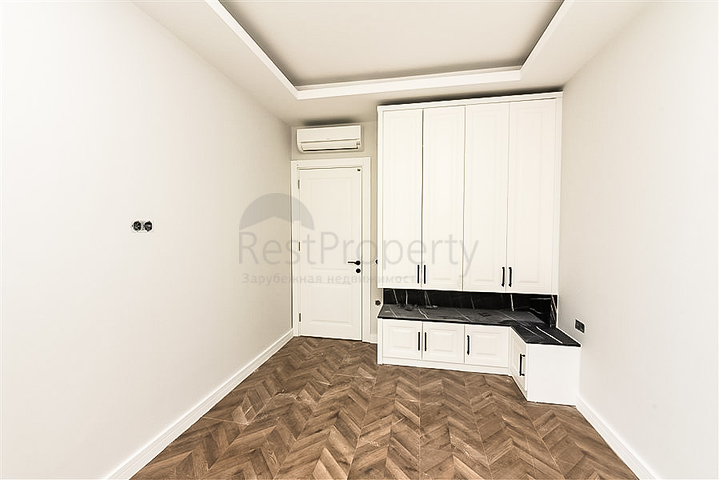 Двухкомнатная квартира в центре Алании с панорамным видом на море