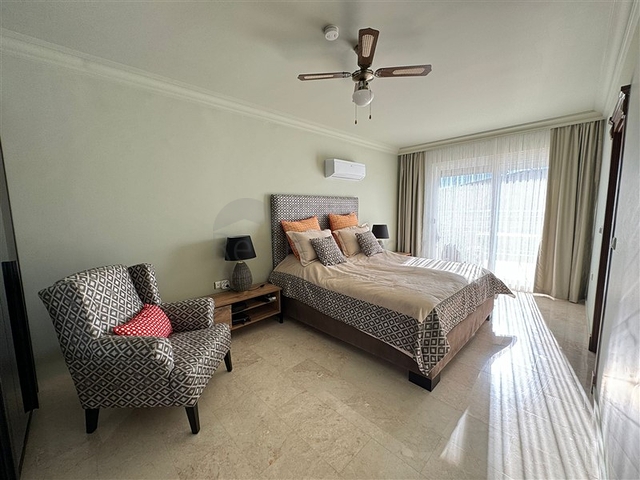 Просторный пентхаус 3+1 с панорамным видом на море