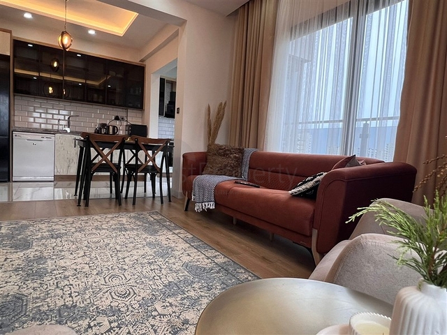 Квартира 2+1 в новом комплексе в районе Тедже в 400 метрах от моря