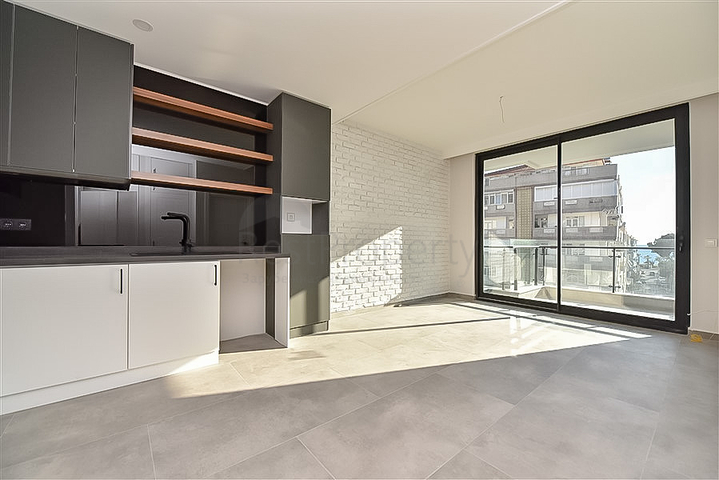 Квартира 1+1 в новом комплексе всего в 200 метрах от пляжа Клеопатры