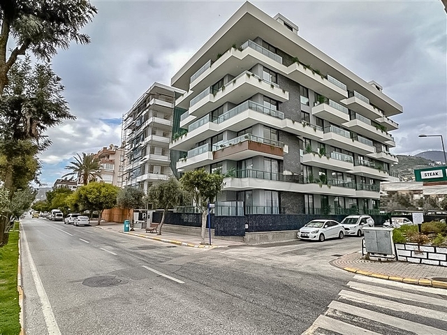 Двухкомнатная квартира в новом комплексе в районе Клеопатра