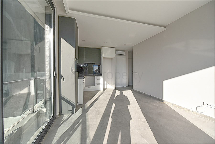 Двухкомнатная квартира в новом комплексе в районе Клеопатра