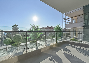 Двухкомнатная квартира в новом комплексе в районе Клеопатра