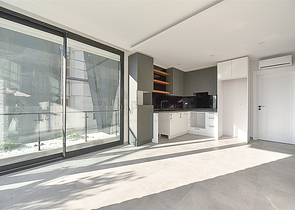 Двухкомнатная квартира в новом комплексе в районе Клеопатра