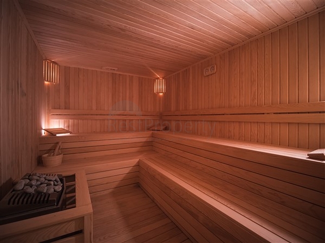 Трехкомнатная мебелированная квартира с видом на море