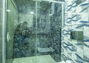 Трехкомнатная мебелированная квартира с видом на море