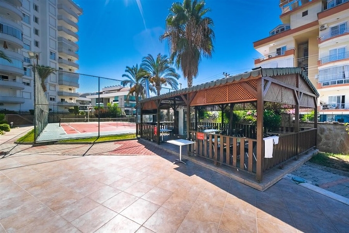 Квартира 2+1 большой площади в отличной локации в Джикджилли