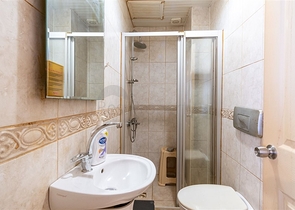 Квартира 2+1 большой площади в отличной локации в Джикджилли