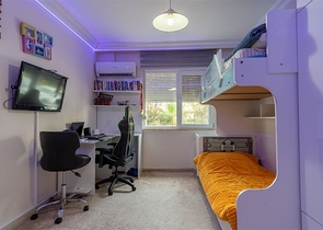 Квартира 2+1 большой площади в отличной локации в Джикджилли