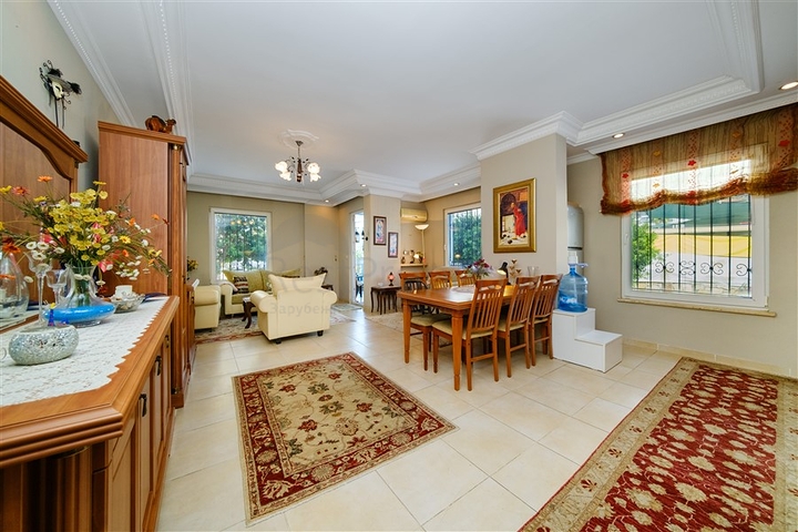 Квартира планировкой 2+1 в центре Алании