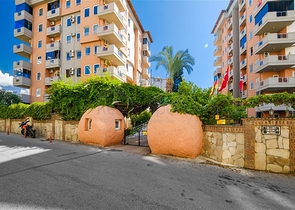 Квартира планировкой 2+1 в центре Алании