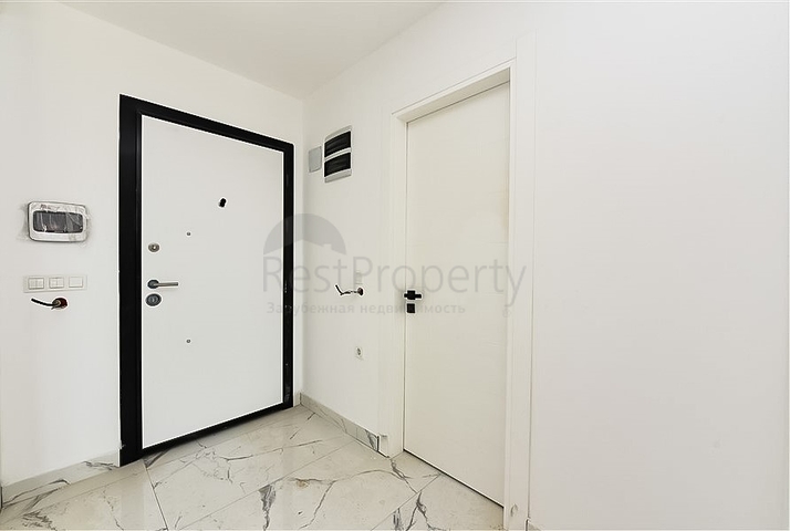 Квартира 1+1 с видом на горы и море в районе Махмутлар