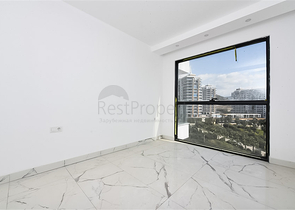 Квартира 1+1 с видом на горы и море в районе Махмутлар