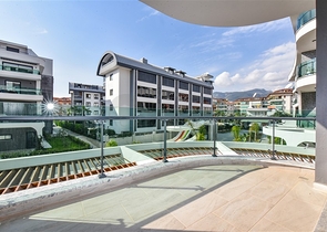 Квартира планировкой 2+1 в премиум комплексе в районе Оба